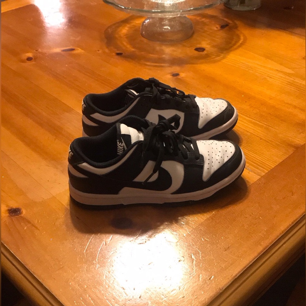 Kids size 5.5 Nike Panda Dunks low